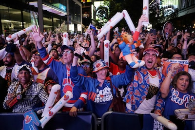 Waarom in New York niemand wakker ligt van het WK voetbal: Knicks ruiken eerste NBA-titel in 53 jaar en Donald Trump supportert mee