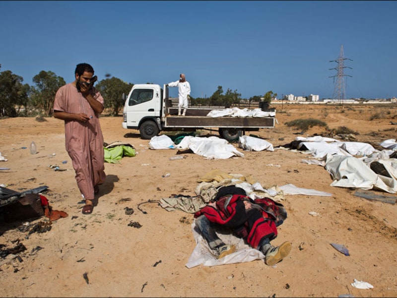 Een slachtoffer van een NAVO-luchtaanval in Sirte.