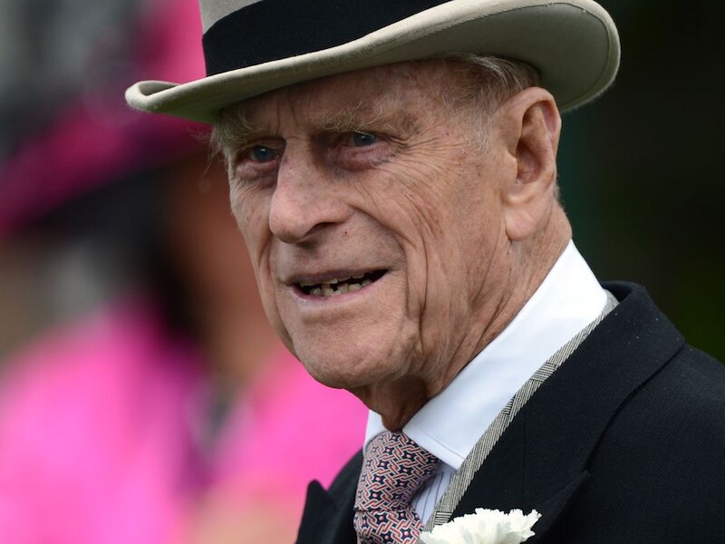 De Britse prins Philip ligt in het ziekenhuis met een blaasontsteking.