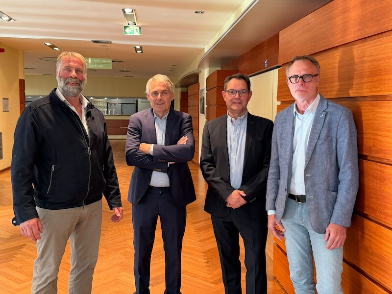 Gemeenteraad De Panne reikt vier eretitels uit aan gewezen politici  