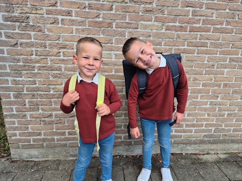 Eston en Winston uit Izegem starten vol goede moed aan eerste schooldag