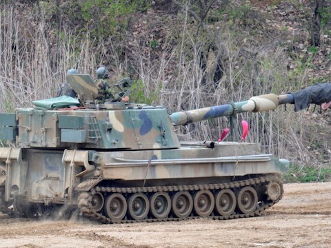 Een Zuid-Koreaanse tank vlakbij de grens met Noord-Korea