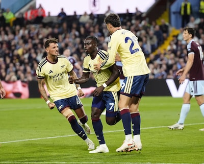 Arsenal moet niet schitteren om te winnen: goal van Bukayo Saka volstaat tegen Aston Villa, Christos Tzolis aan rust gewisseld