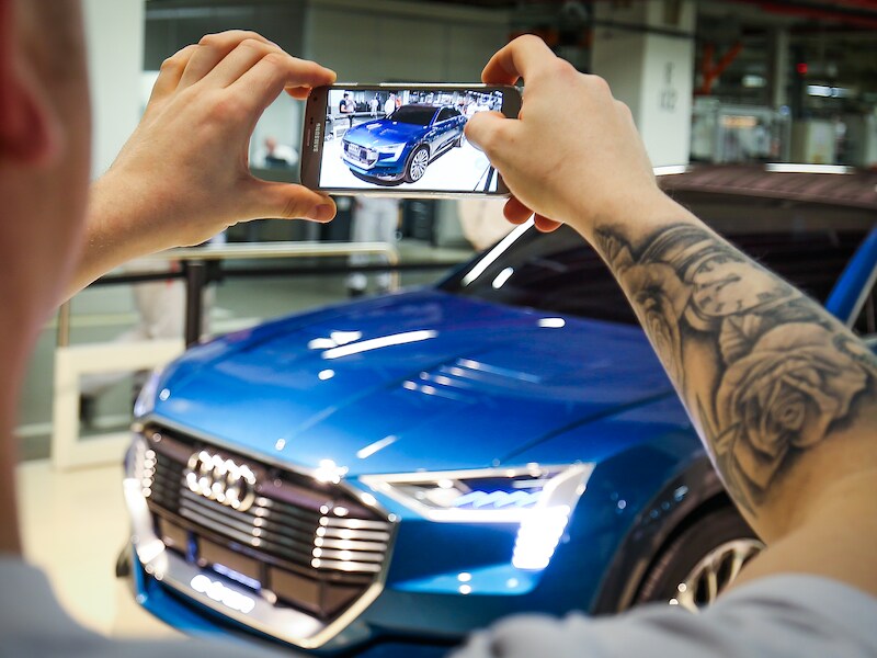 De Audi Q6 E Tron.