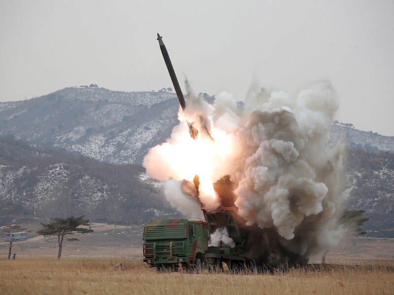 Noord-Korea vuurde vannacht 2 raketten af. Archieffoto van het Noord-Koreaanse persagentschap KCNA.