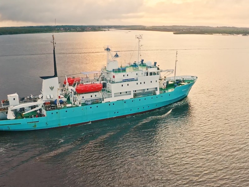 Rusland ontbiedt Noorse ambassadeur na inbeslagname schip - Poetin zegt dat er kans is op vrede met Oekraïne