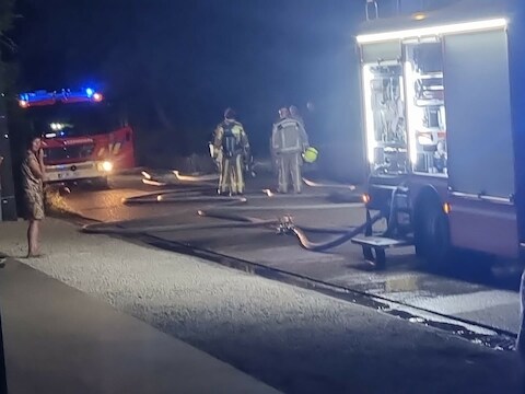 De brand verwoestte een tuinhuis in Voorteinde.