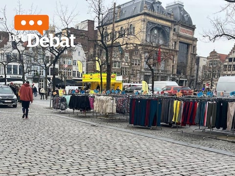 De zaterdagmarkt op de Vrijdagmarkt verdwijnt vanaf Oktober 2026