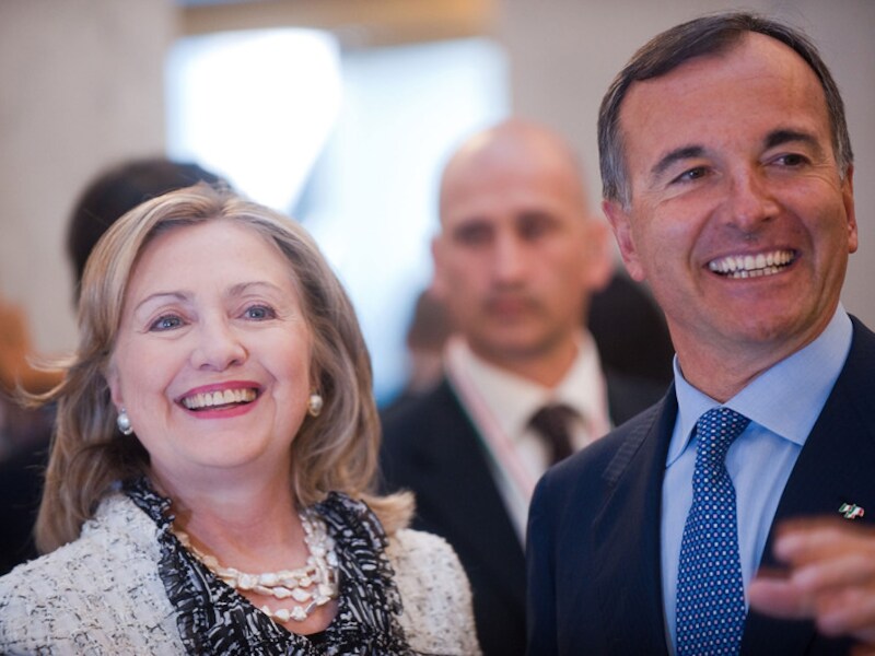Ministers van Buitenlandse Zaken Hillary Clinton en Franco Frattini op het topoverleg in Rome.