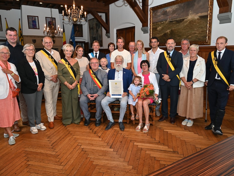 Frans Lefevre gehuldigd als erevoorzitter van het OCMW en ereschepen van Nieuwpoort