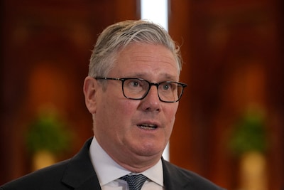 Zaak-Epstein blijft nazinderen: oppositiepartijen vragen ontslag van Britse premier