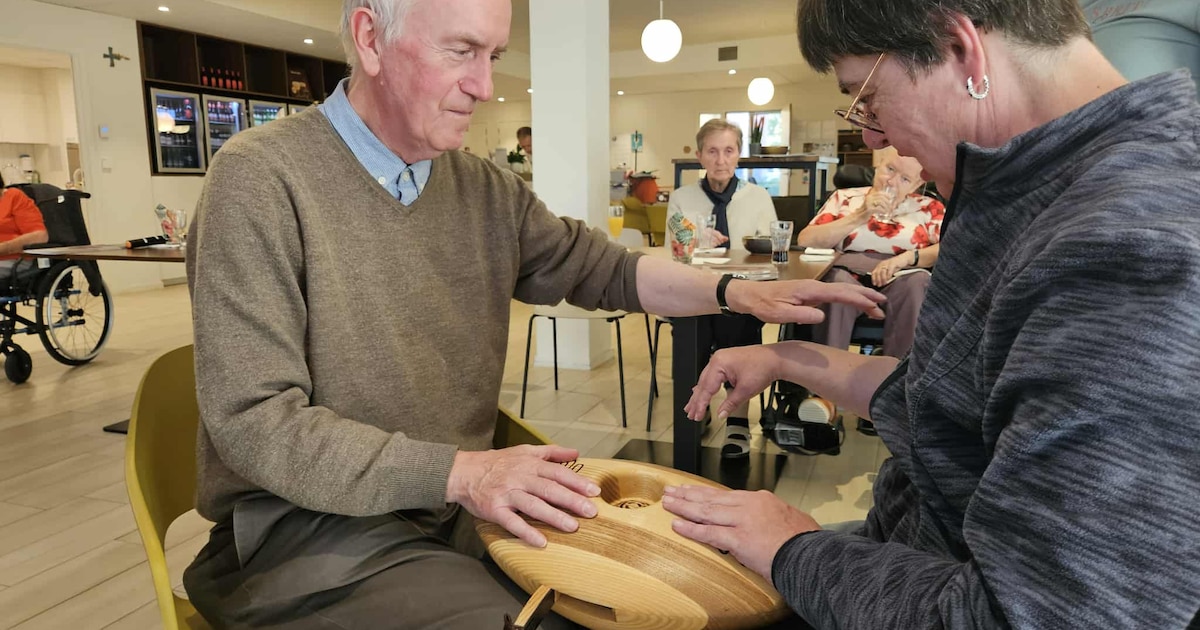 Rotary Camasiacum schenkt CRDL-instrument aan woonzorgcentrum: “Toestel ...