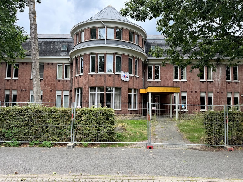 Bethanië in Sint-Antonius sloopt twee gebouwen op domein: fietsers krijgen alternatieve route aangeraden