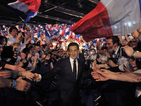 Uittredend president Sarkozy tijdens een meeting in Villepinte.