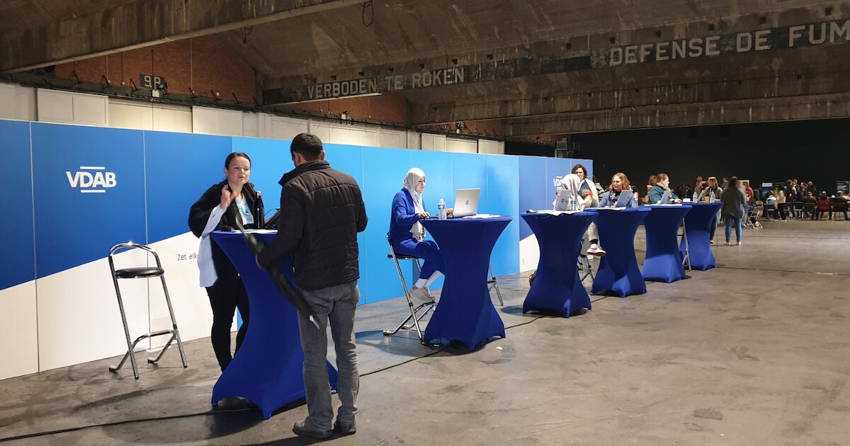 VDAB houdt jobdag voor meer dan 100 gedupeerden van Borealis: “Niet de ...