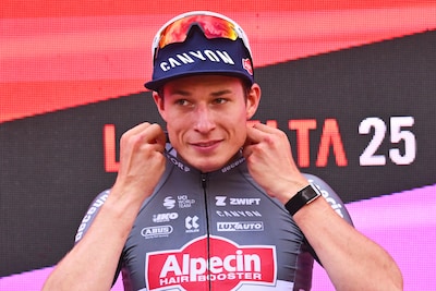 15de ritzege in een grote ronde voor Jasper Philipsen, nummer 16 zit nog minstens elf ritten in de wachtkamer: “Mini-stage van maken”