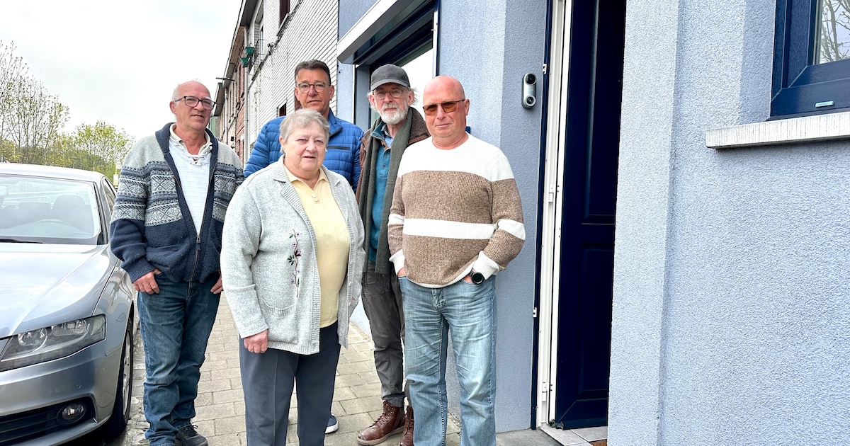 Paniek bij bewoners in Mariakerke over verplichte aansluiting op ...