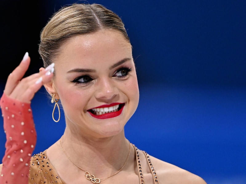 De eindpose en staande ovatie vertelden alles: achter de schermen bij de ‘Last Dance’ van Loena Hendrickx (26) op de Winterspelen