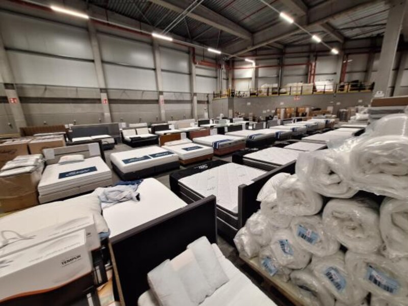 Magazijnverkoop bij Sleepworld dead -70%
