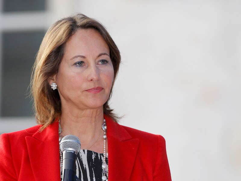 Ségolène Royal, oud-presidentskandidate en vooral ex-partner van François Hollande is niet verkozen geraakt. Zit de tweet van Valérie Trierweiler daar voor iets tussen?
