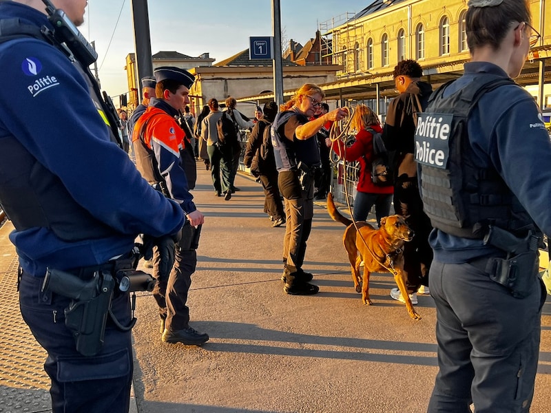 Ook in het verleden waren er controles aan het station. 