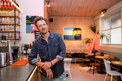 Café Vitrin is het meest rendabele café van Antwerpen: “Maar rijk worden we er niet van”