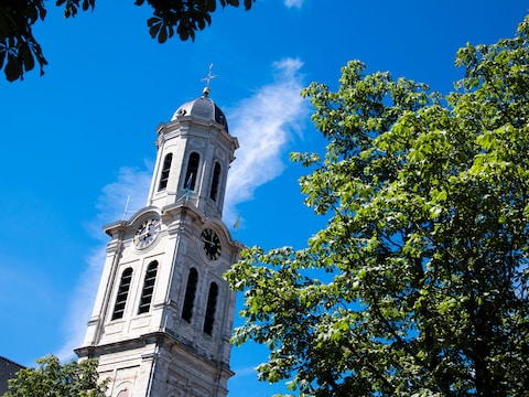 De Sint-Laurentiuskerk in Lokeren