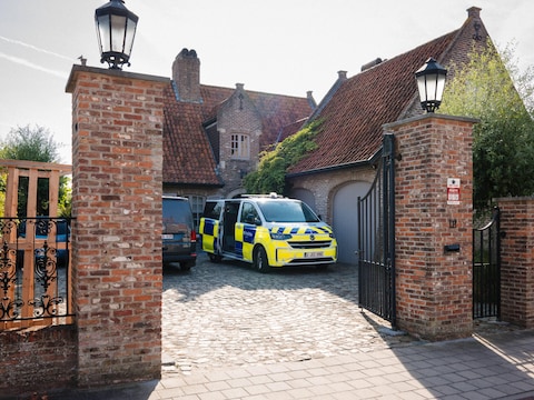 In deze villa overleed een baby van 1,5 maand oud op zaterdag 25 juli.