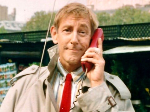 Hans Beijer als boef B100 in ‘Bassie en Adriaan’.