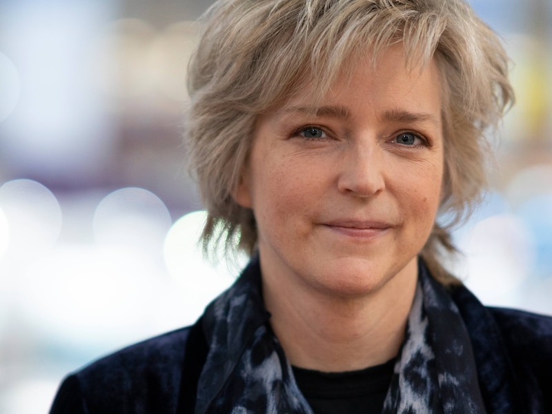 “Het enige wat op voorhand vaststaat, is dat er iemand zal sterven”: misdaadauteur Karin Slaughter over succes en de drang om te schrijven