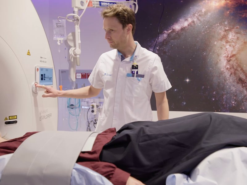 UZ Leuven zet als eerste ter wereld revolutionaire hersenscanner in: “We zien parkinson en dementie jaren vóór de eerste symptomen”