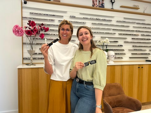 Optiek Van Ruysevelt in Londerzeel verkoopt nog last minute eclipsbrilletjes