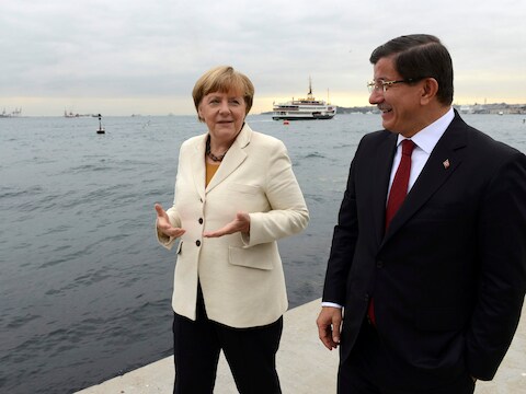 Merkel en Davutoglu vandaag in Istanboel.