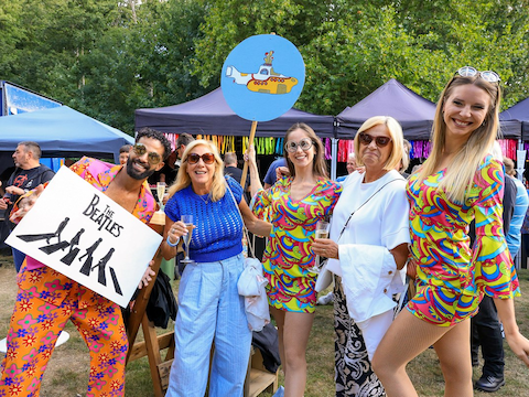 Hoekstock viert de jaren 60.  