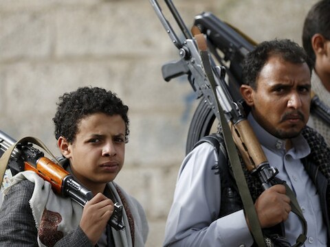 Sjiitische Houthi's protesteerden gisteren nog tegen de luchtbombardementen.