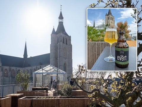 Hof van Evert. Inzet: Hop van Evert