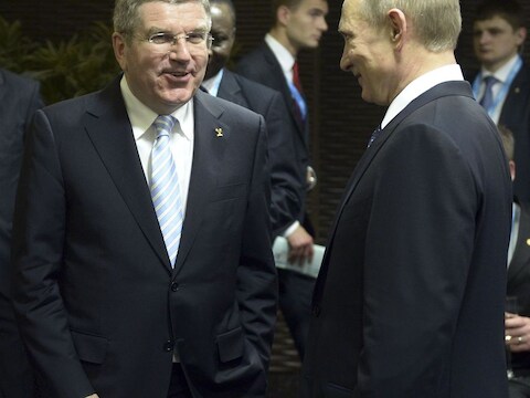 IOC-baas Bach met Poetin.