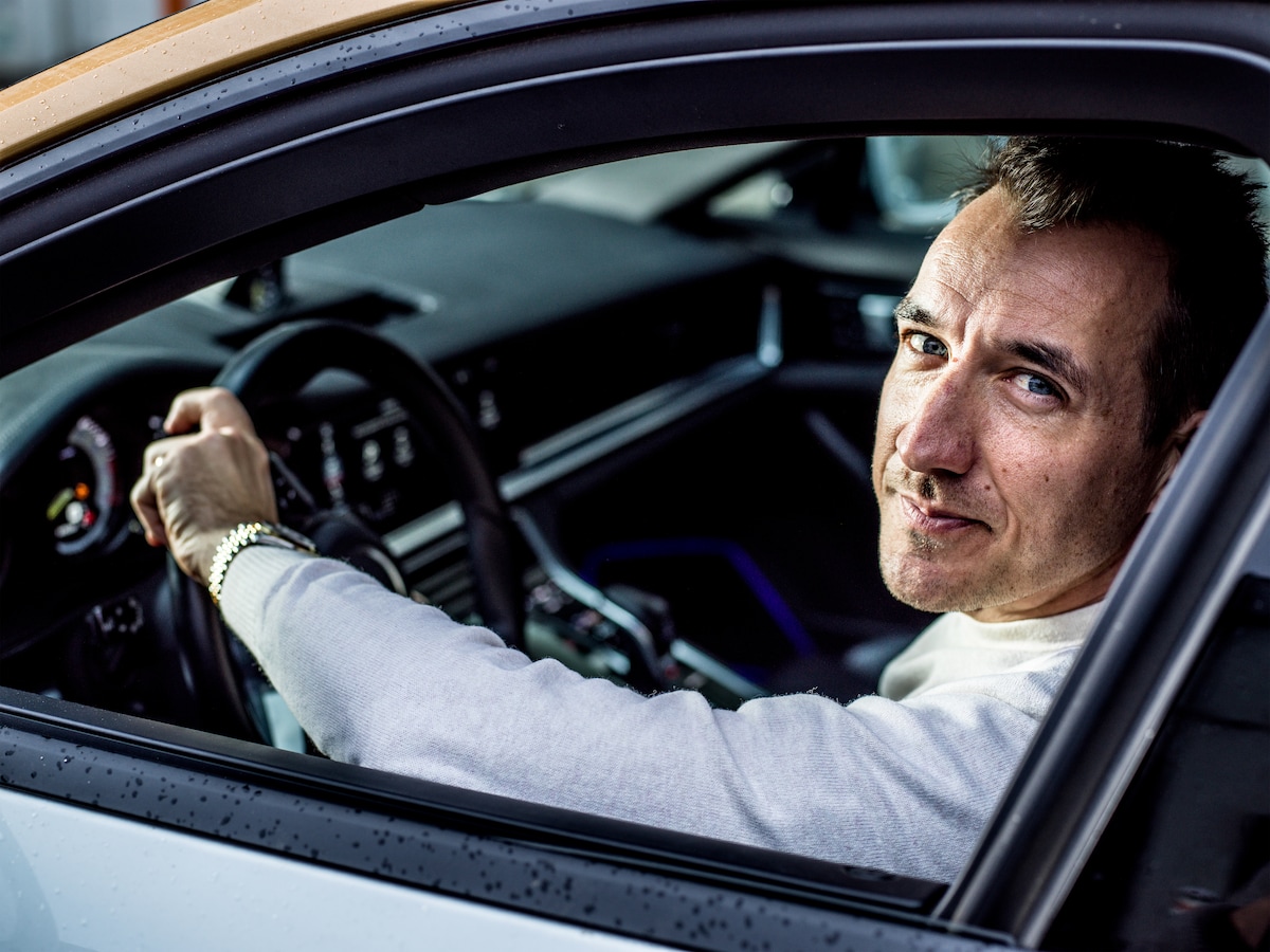 Andy Peelman maakt zich druk over middenvakrijders: “Ik wil ze vermoorden!”  | BV | HLN.be