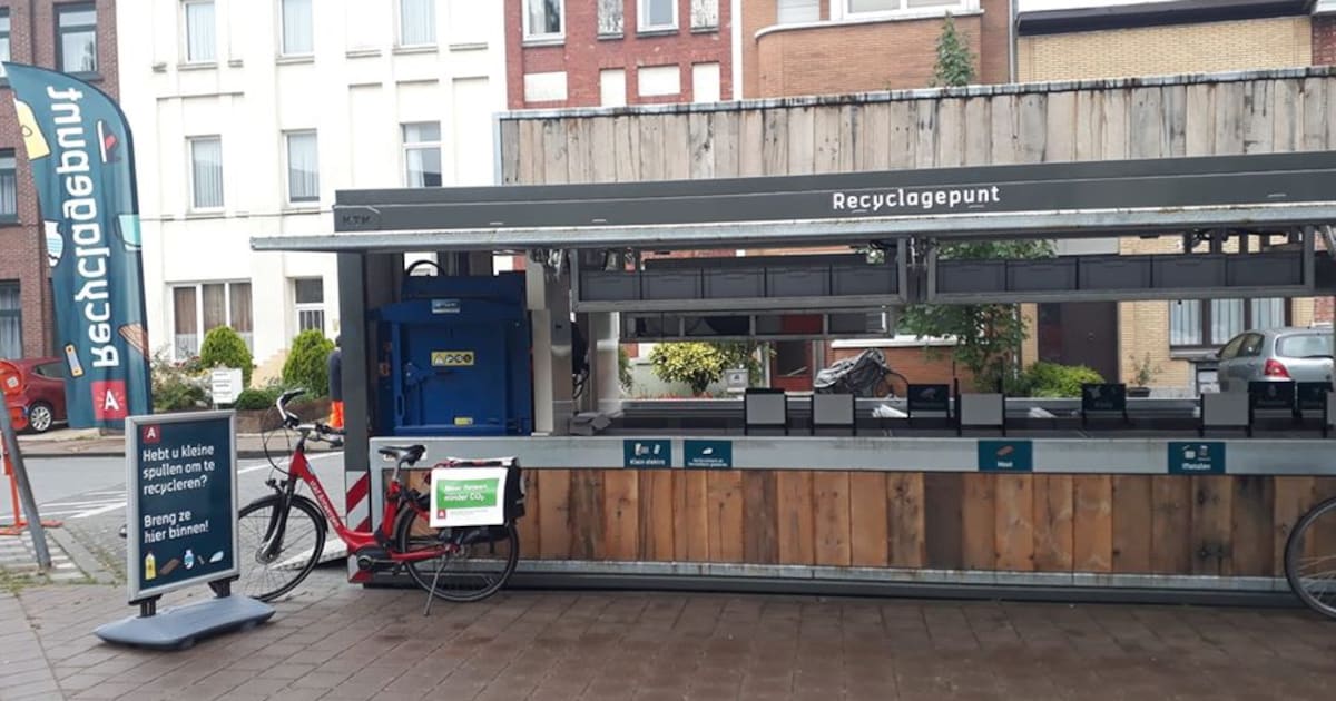 Antwerpen start met rondtrekkend mini-recyclagepark | Regio | HLN.be