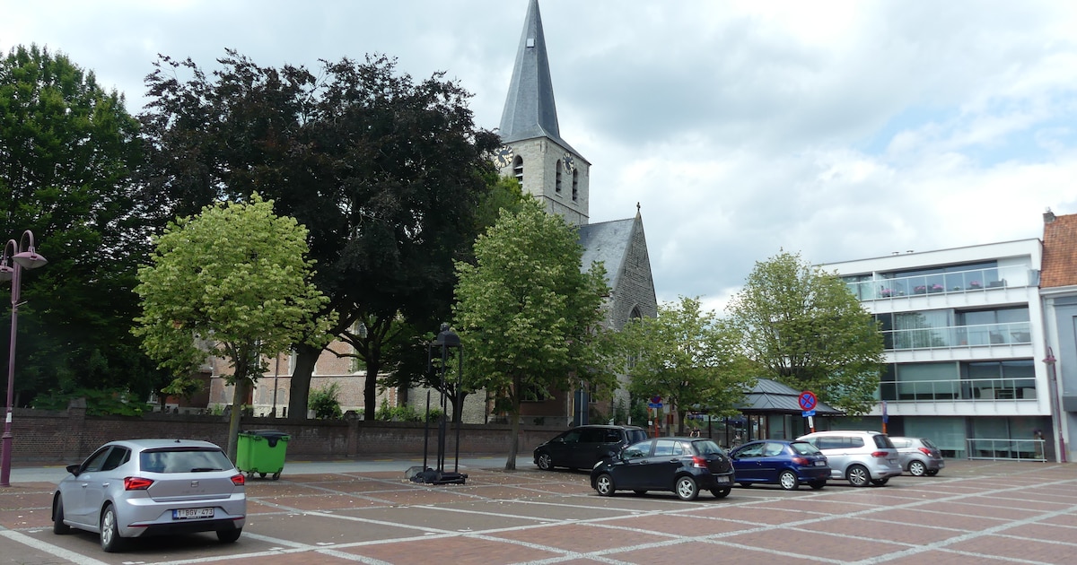 Elaba Nevele trekt op speurtocht met Cyriel Buysse | Regio | HLN.be