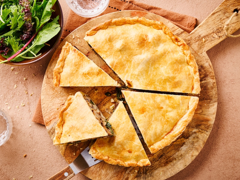 Herfst ten top dankzij deze hartige taart met paddenstoelenmix