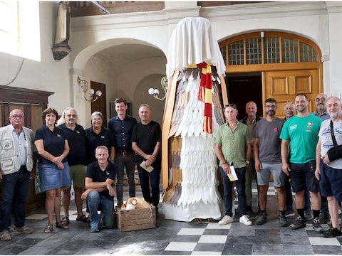 Reuzendragers met (een glimp van) Reus Gerard. 