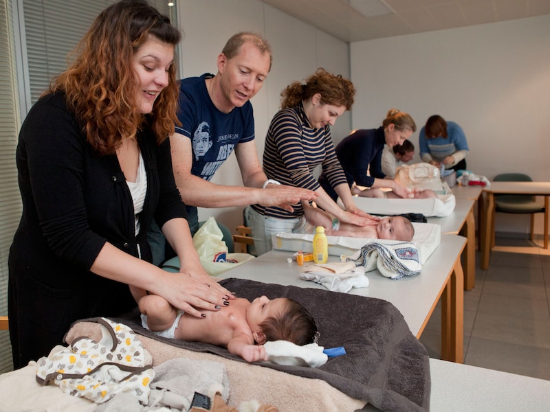 Gratis babymassage in Blankenberge: leer je baby ontspannen en geniet samen van een badmoment