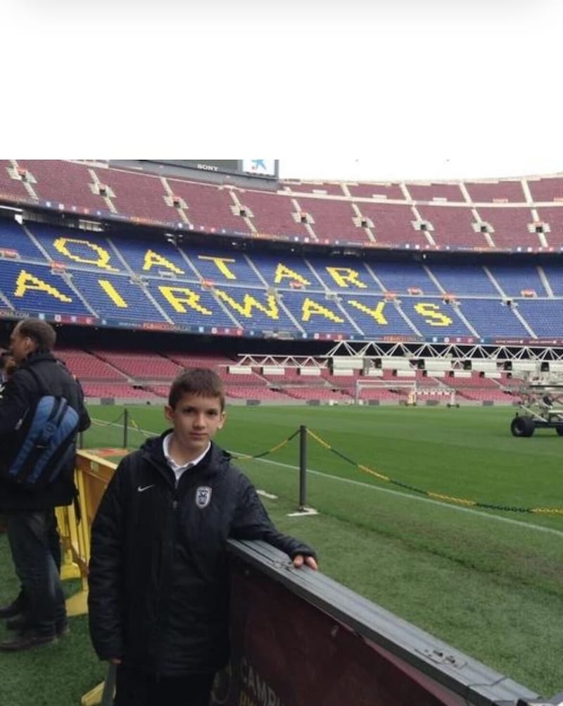 Tzolis en el Camp Nou.