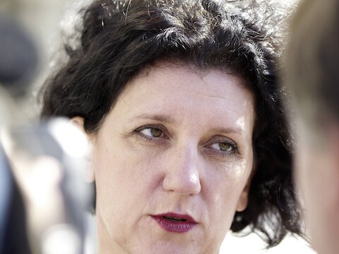 Minister van Justitie Annemie Turtelboom wil op deze manier de straffeloosheid aanpakken.