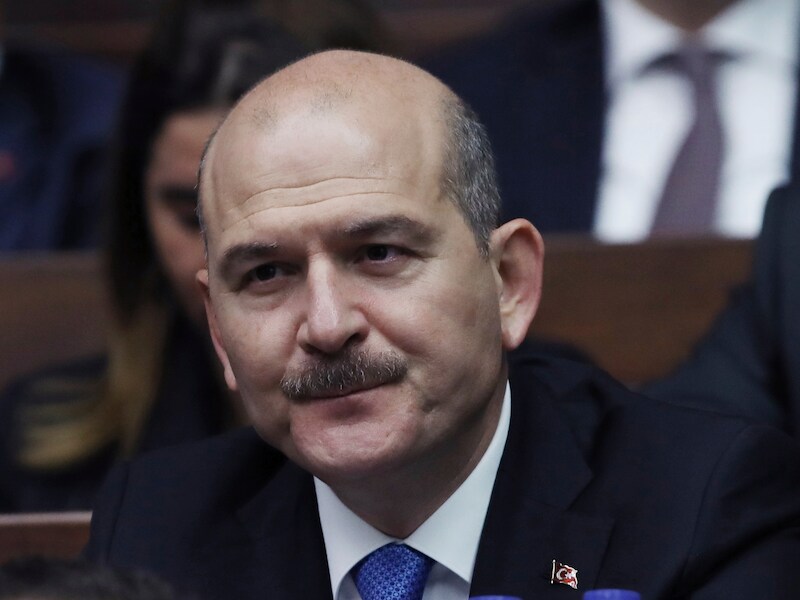  “We gaan de IS-leden naar u terugsturen. Ze zijn van u, doe ermee wat u wil", liet de Turkse minister van Binnenlandse Zaken Süleyman Soylu optekenen.