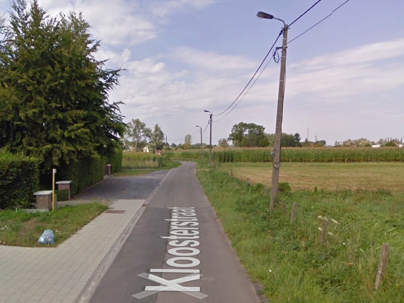 Twee dagen verkeershinder in Kloosterstraat door vervanging verlichtingspalen: werken gebeuren in twee fases