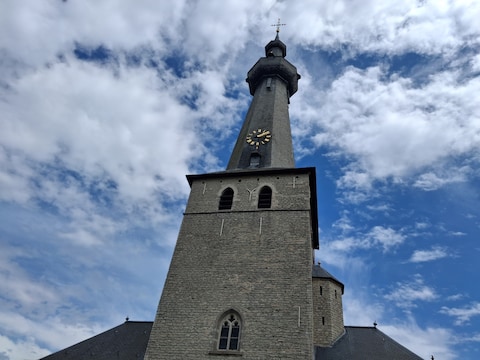De kerk van Oelegem.