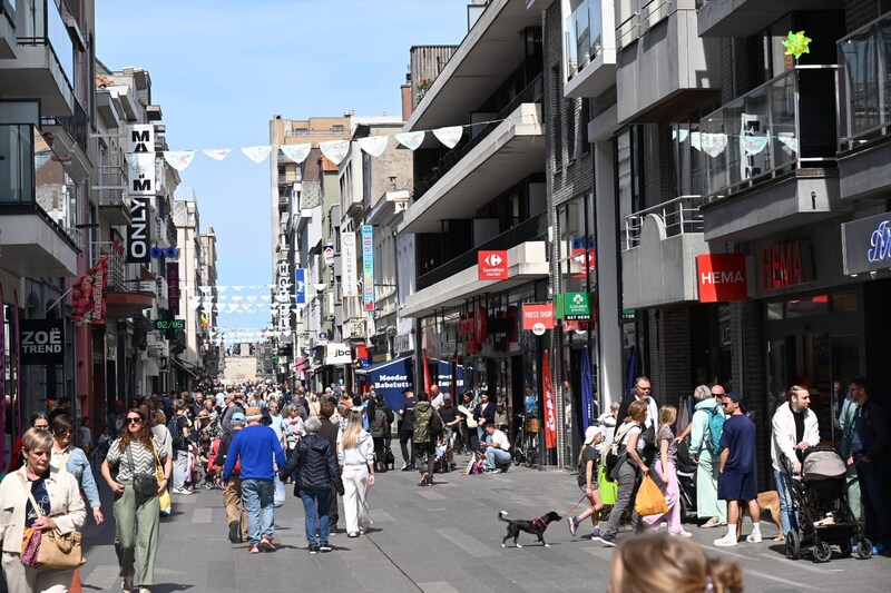 The Kerkstraat in Blankenberge Saturday at 12.30 pm.