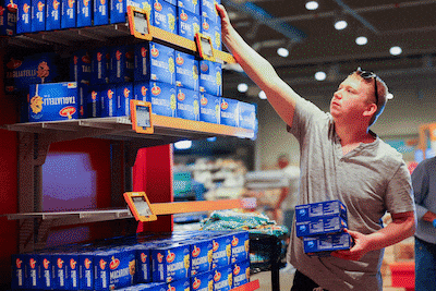 “Er is enorm veel pasta voorzien. Echt héél veel”: onze man werpt zich mee in de pastastrijd in Albert Heijn